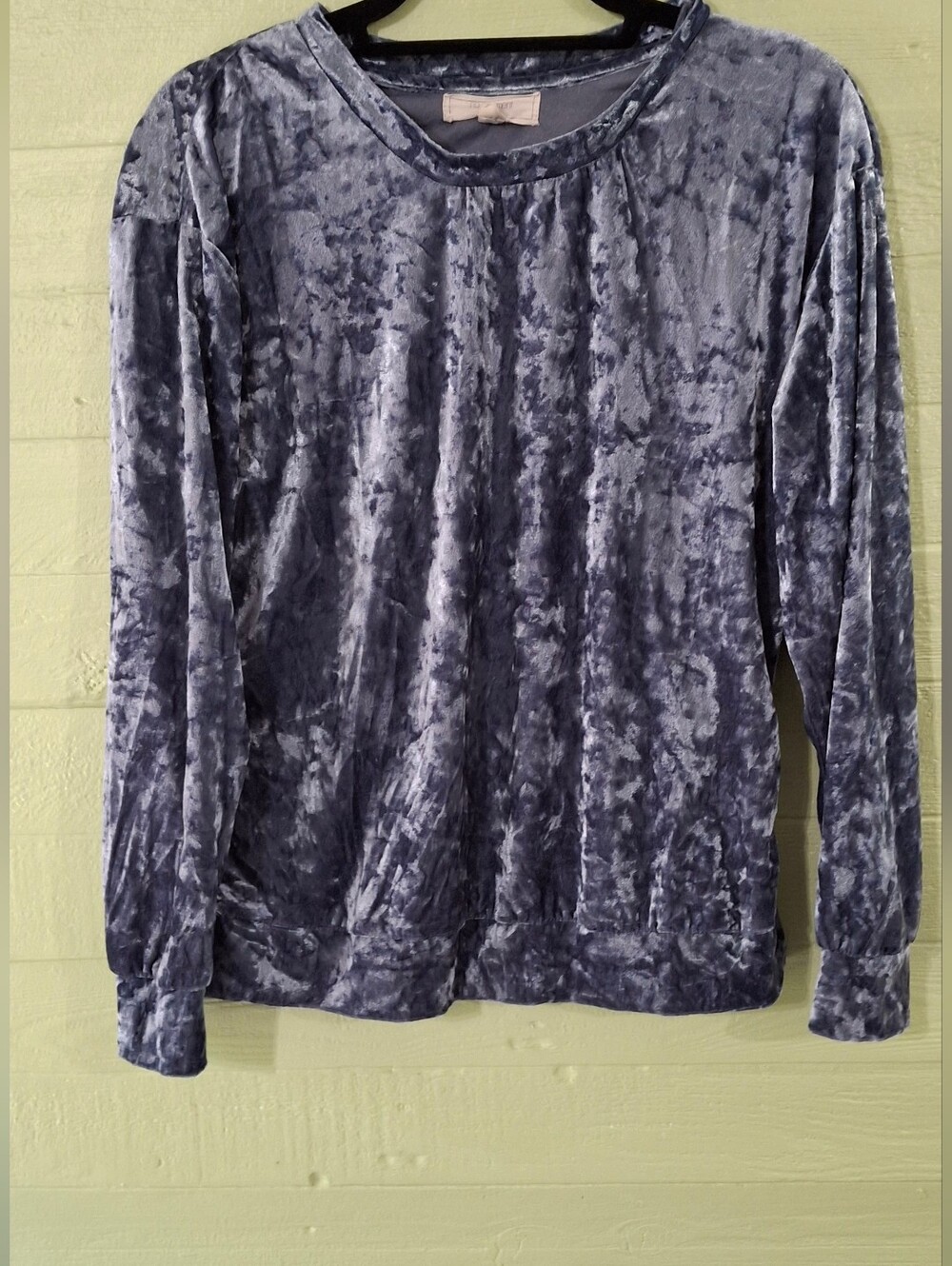 Womens Casual Chic Whimsical Grunge Goth Glam No Comment Top Size M.